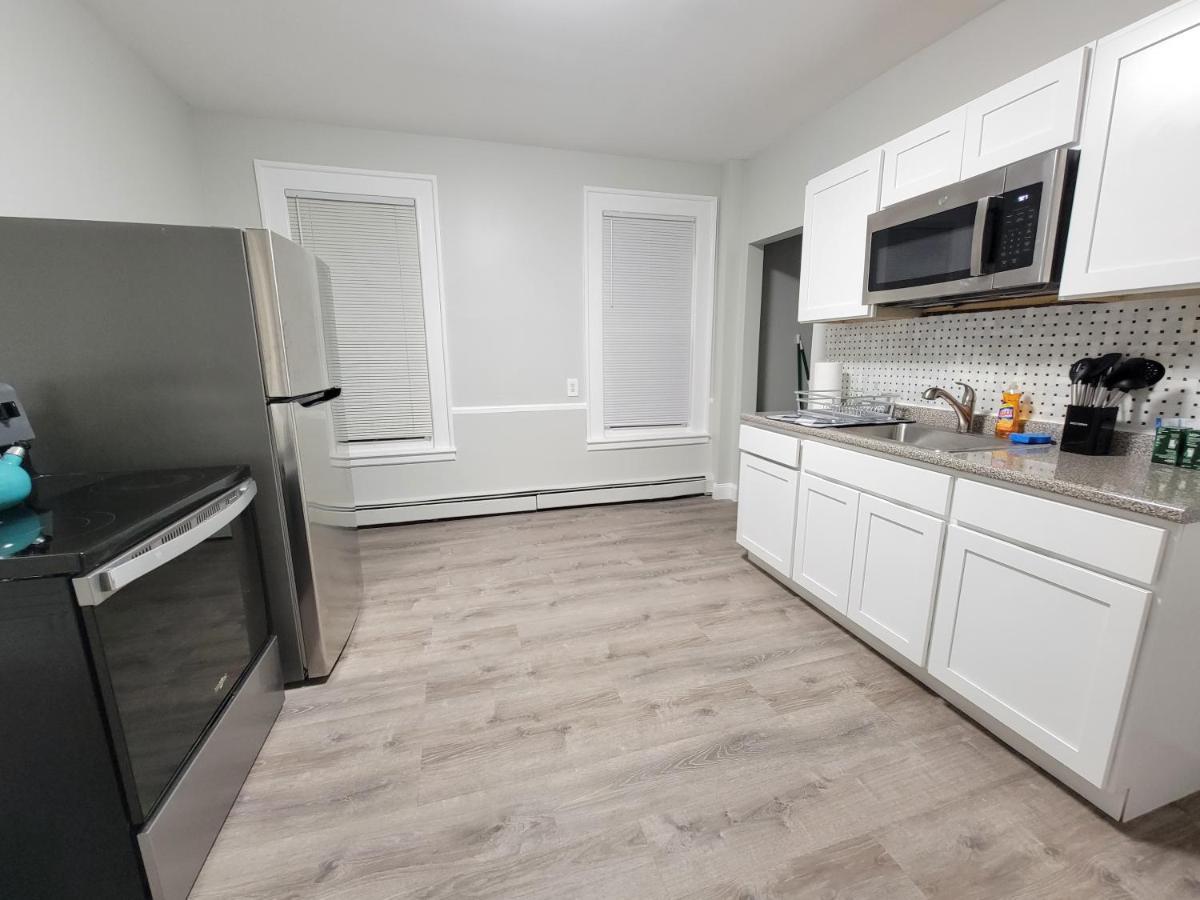 Room For Rent In Apartment Hartford Exteriör bild