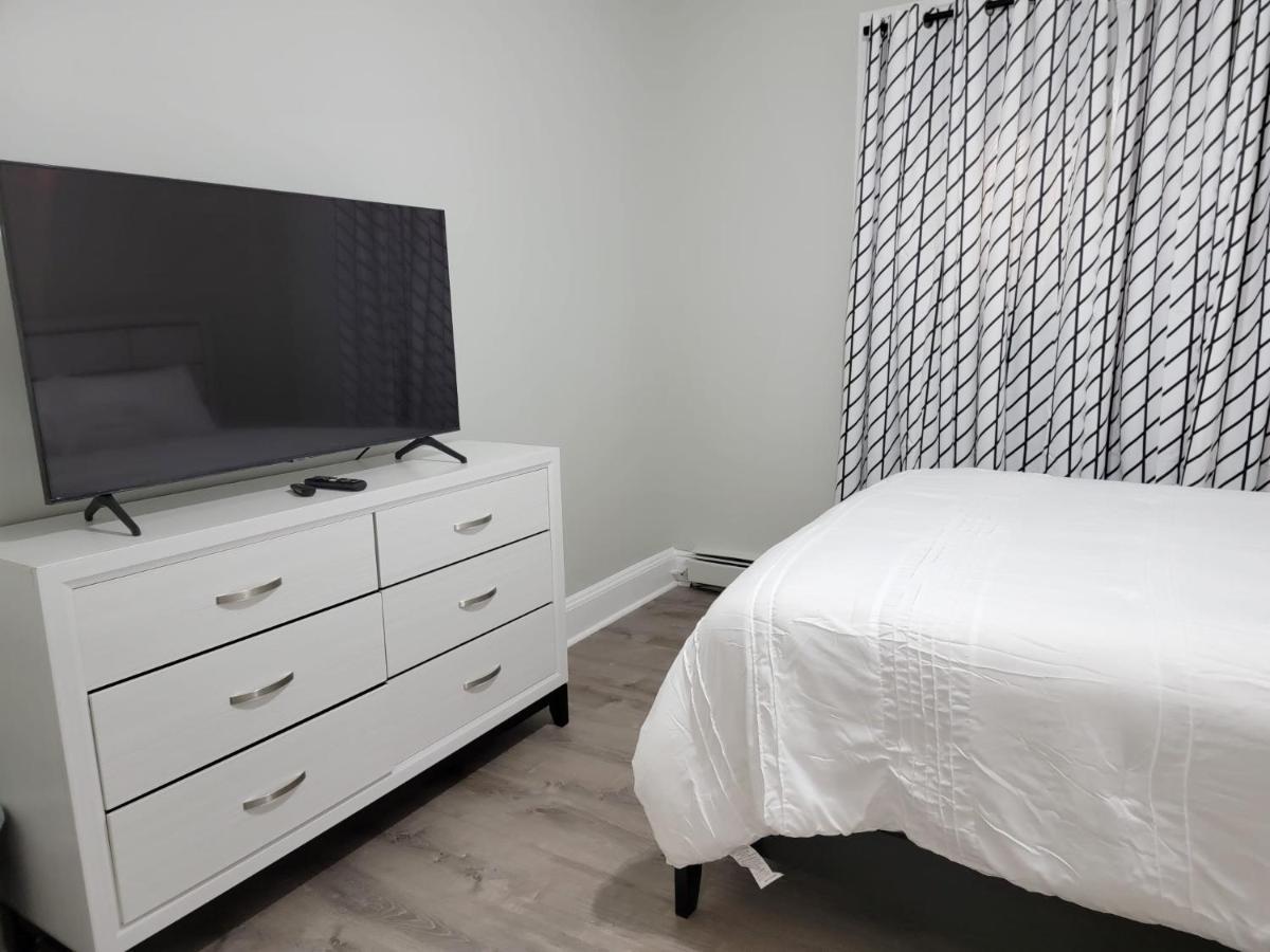 Room For Rent In Apartment Hartford Exteriör bild