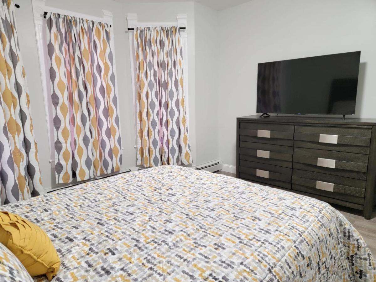 Room For Rent In Apartment Hartford Exteriör bild